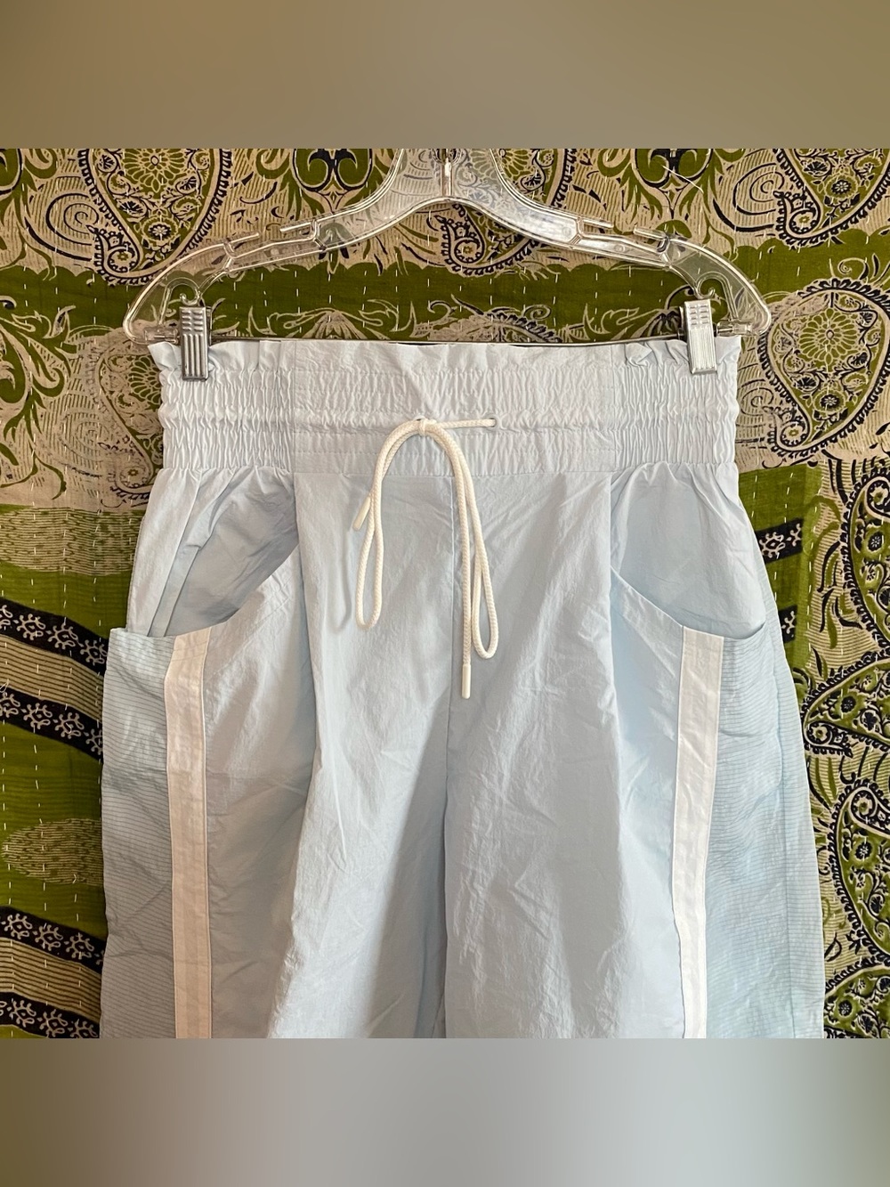 NWT FP Movement Arctic Snow Blue The Champ Is Here Barrel Leg Pants Size Medium - Picture 3 of 16